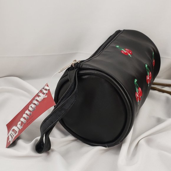 Demonia Barrel Style Purse - LAST ONE! - Picture 2 of 3